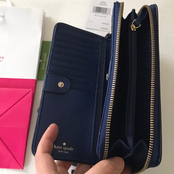 New Kate Spade Chester Street around Wallet - Picture 4 of 6